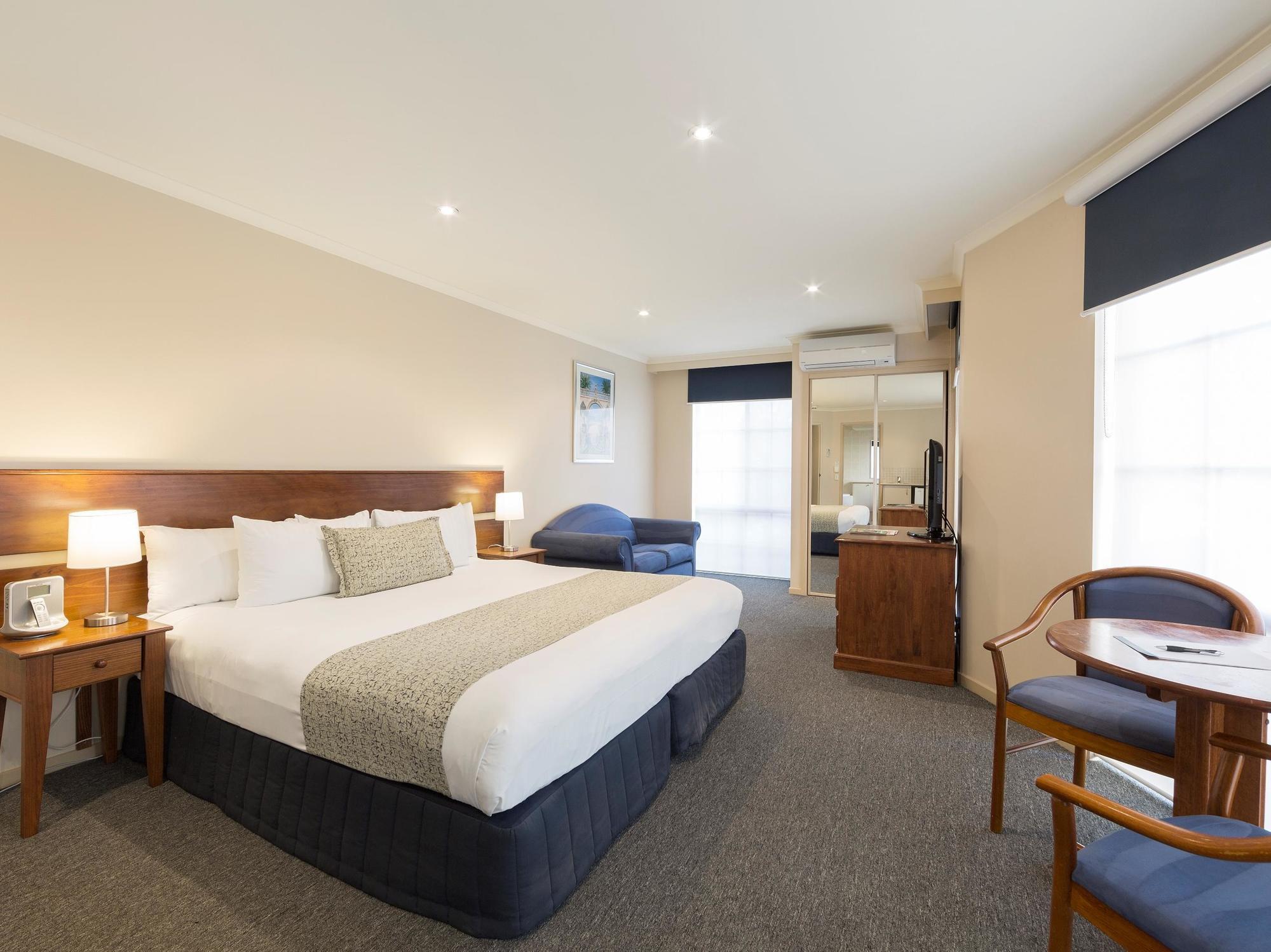 Canberra Parklands Central Apartment Hotel Official Exterior photo